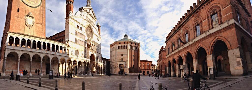 Panoramica-antico-Duomo-di-Cremona1.jpg