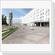 Площадь перед администрацией города