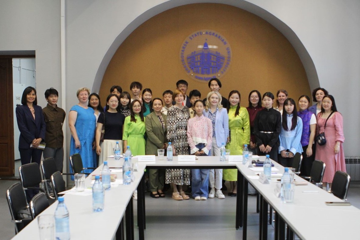 Летняя школа_Монголия.JPG