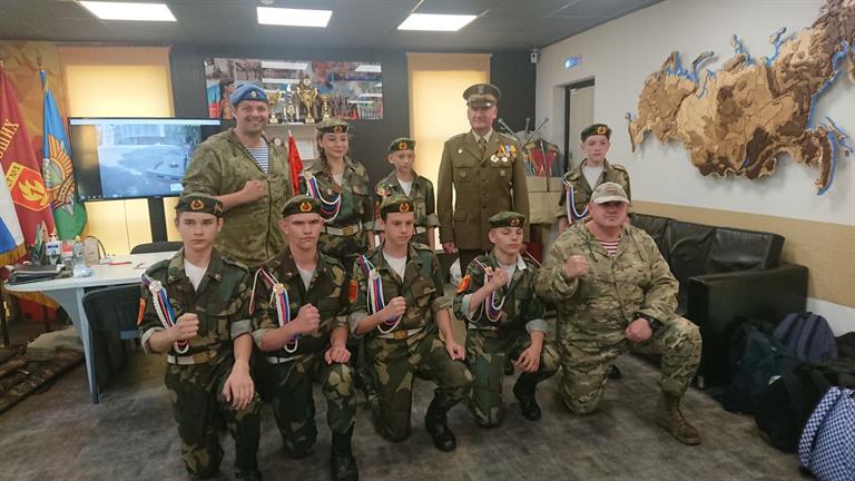 Ежи Тыц постовцы.jpg